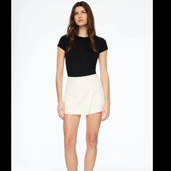 NWT. Peyton asymmetric mini skort - Picture 1 of 7